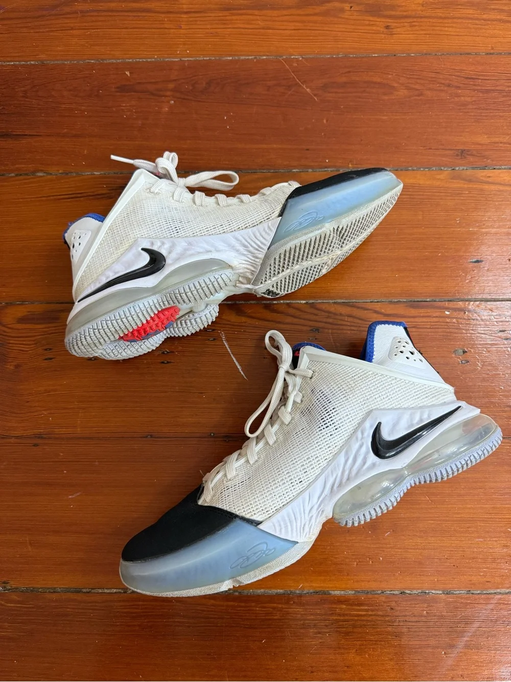 Nike LeBron 19 Low White Black Toe Men’s Athletic Basketball Sneakers Sz 8.5 🍄